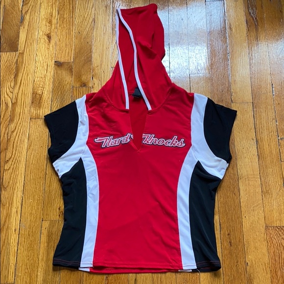 Sweater. - Picture 2 of 8